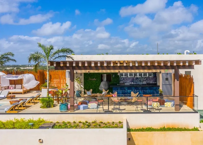 Aloft Hotel 4*