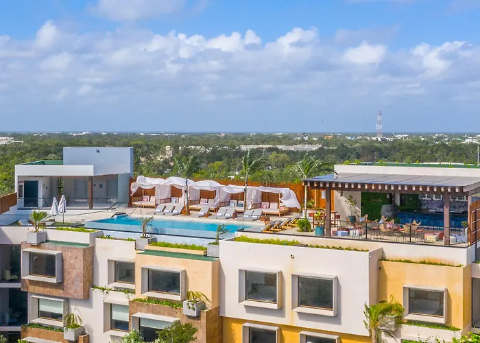 Aloft Hotel 4*