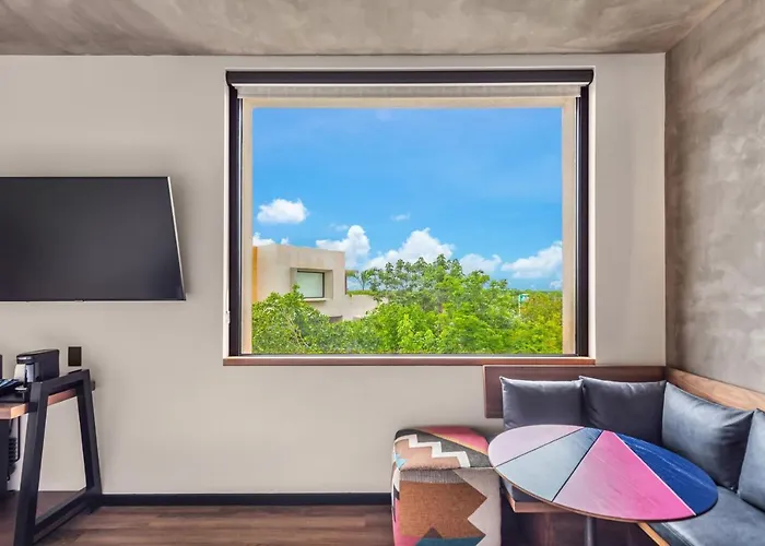Hotel Aloft 4*
