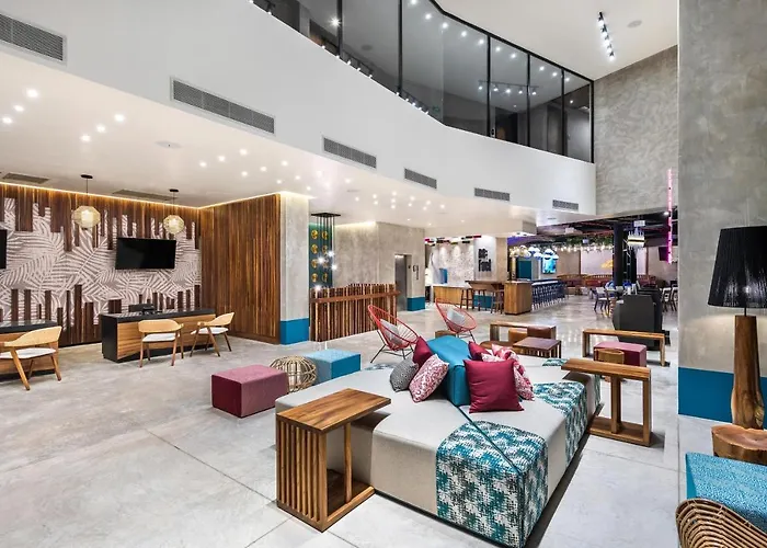 Aloft Hotel 4*
